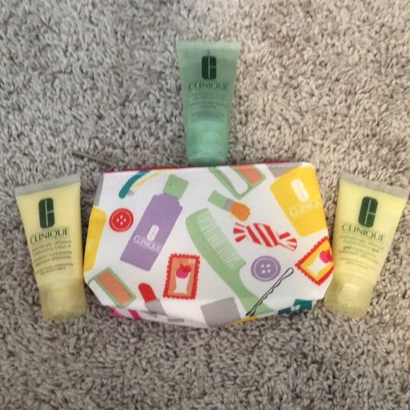 Clinique Other - ✨NWT✨Clinique travel kit